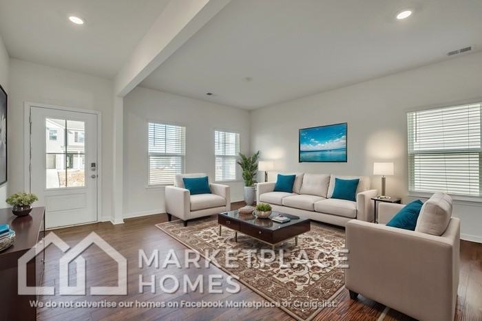 2414 Stream View Ln - Photo 5 of 33