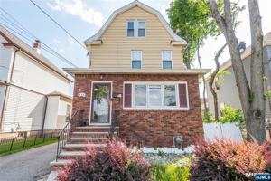 featured image of 344 Valley Brook Ave #1