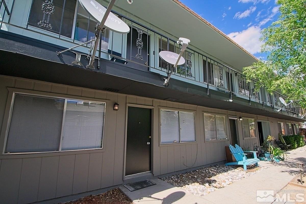 1036 Bell St #5 - Photo 2 of 9