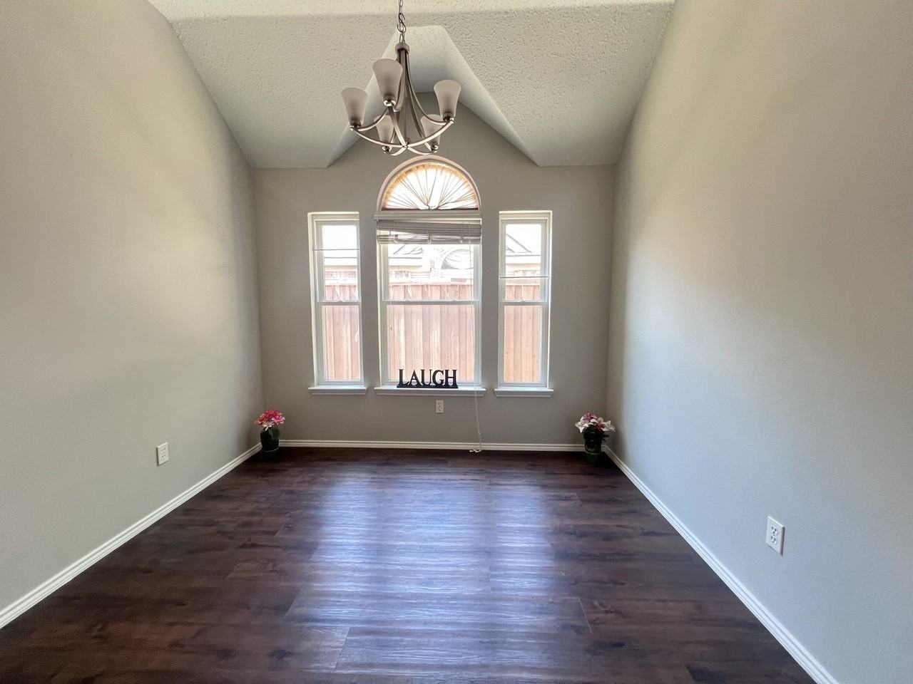 1806 Dalewood Trl - Photo 5 of 20