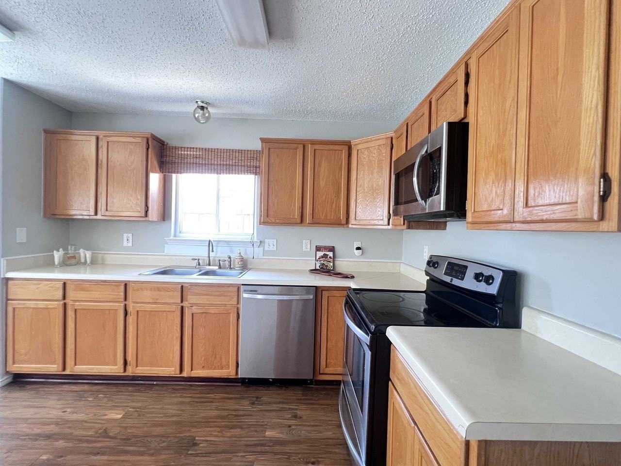 1806 Dalewood Trl - Photo 7 of 20
