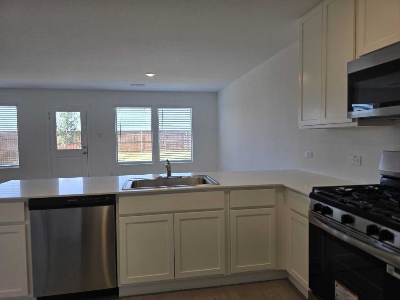 400 Back Country Dr - Photo 5 of 15