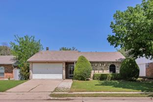 631 Valley View Dr - Photo 1 of 1