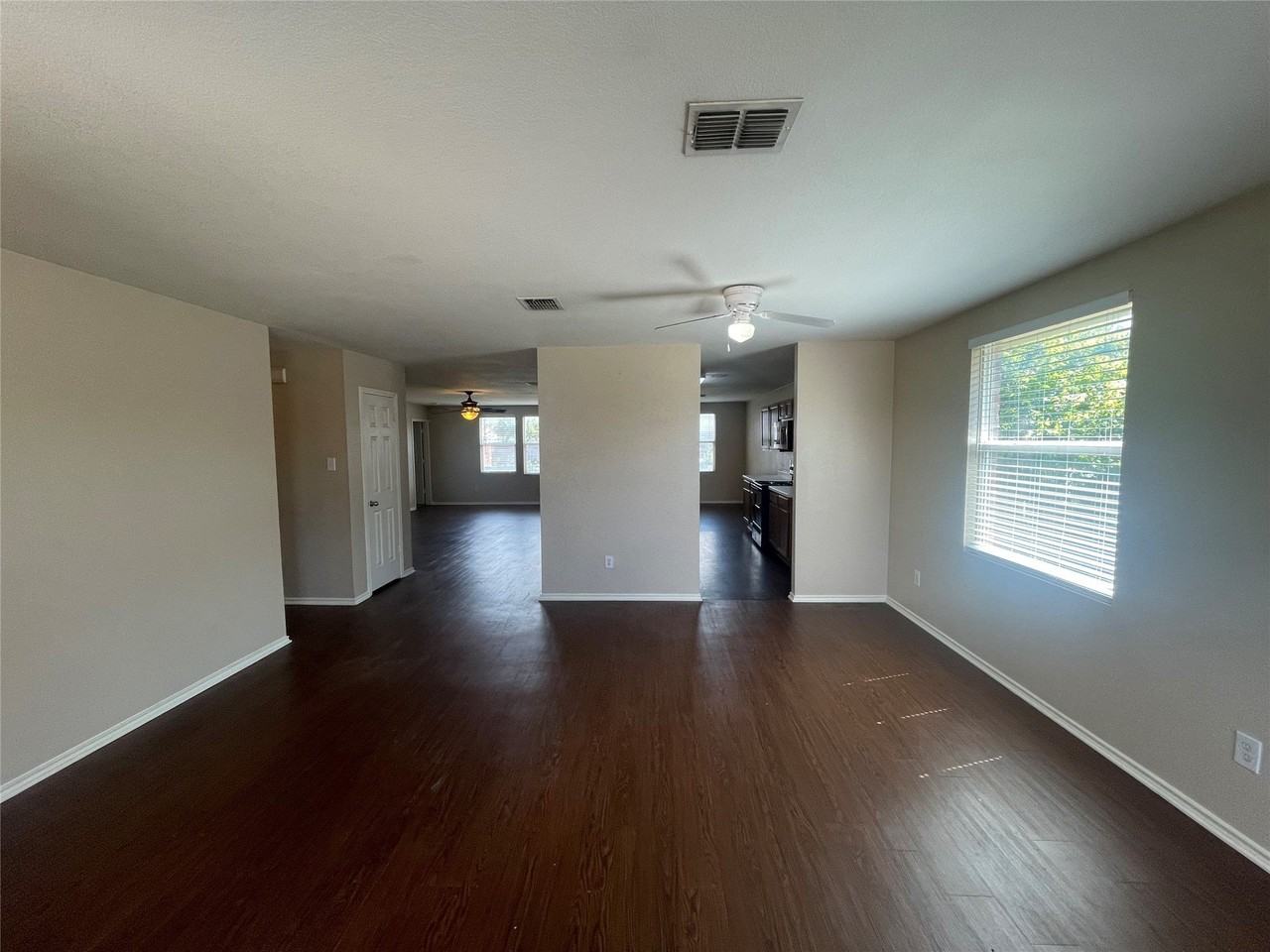 509 Cherrywood Ter - Photo 2 of 14