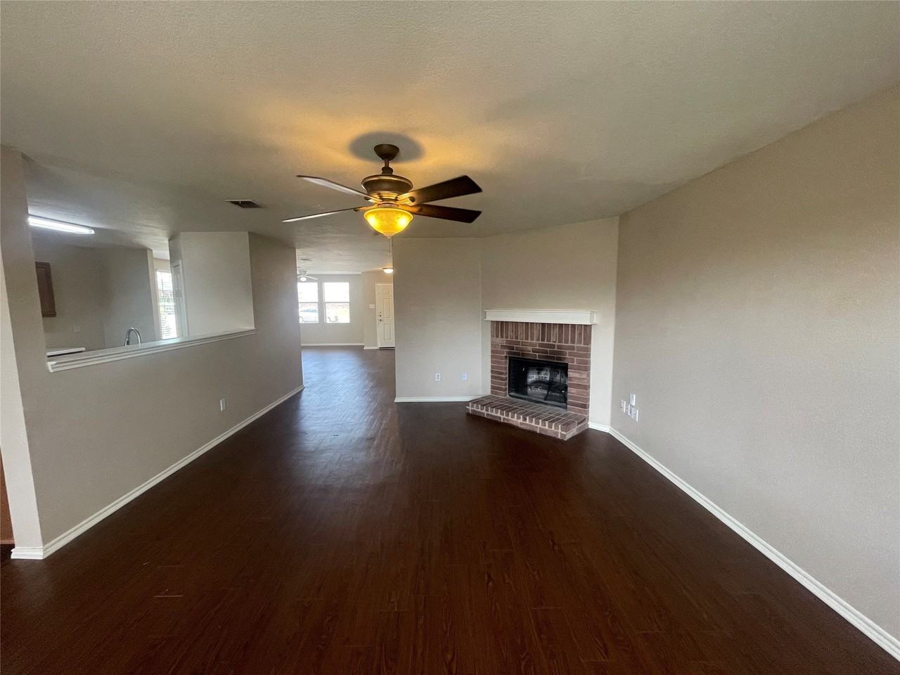 509 Cherrywood Ter - Photo 5 of 14