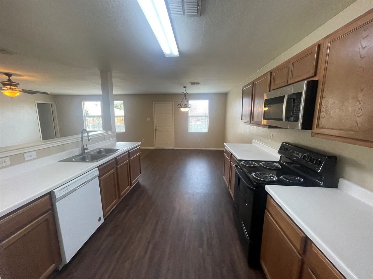 509 Cherrywood Ter - Photo 7 of 14