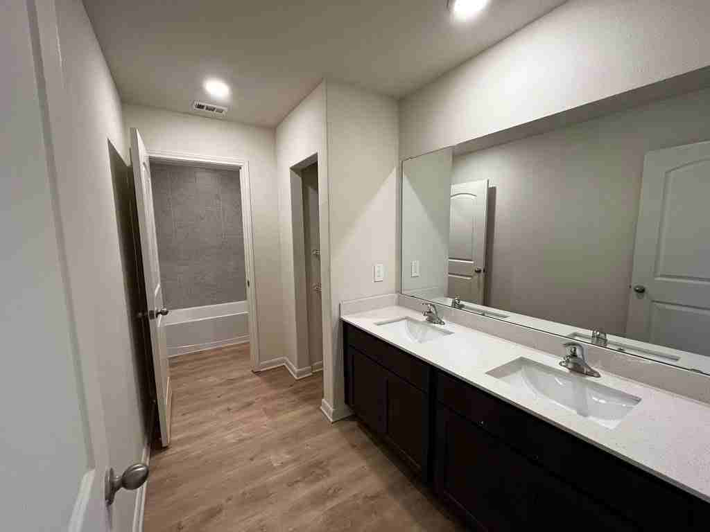 3023 Boran Dr - Photo 2 of 11