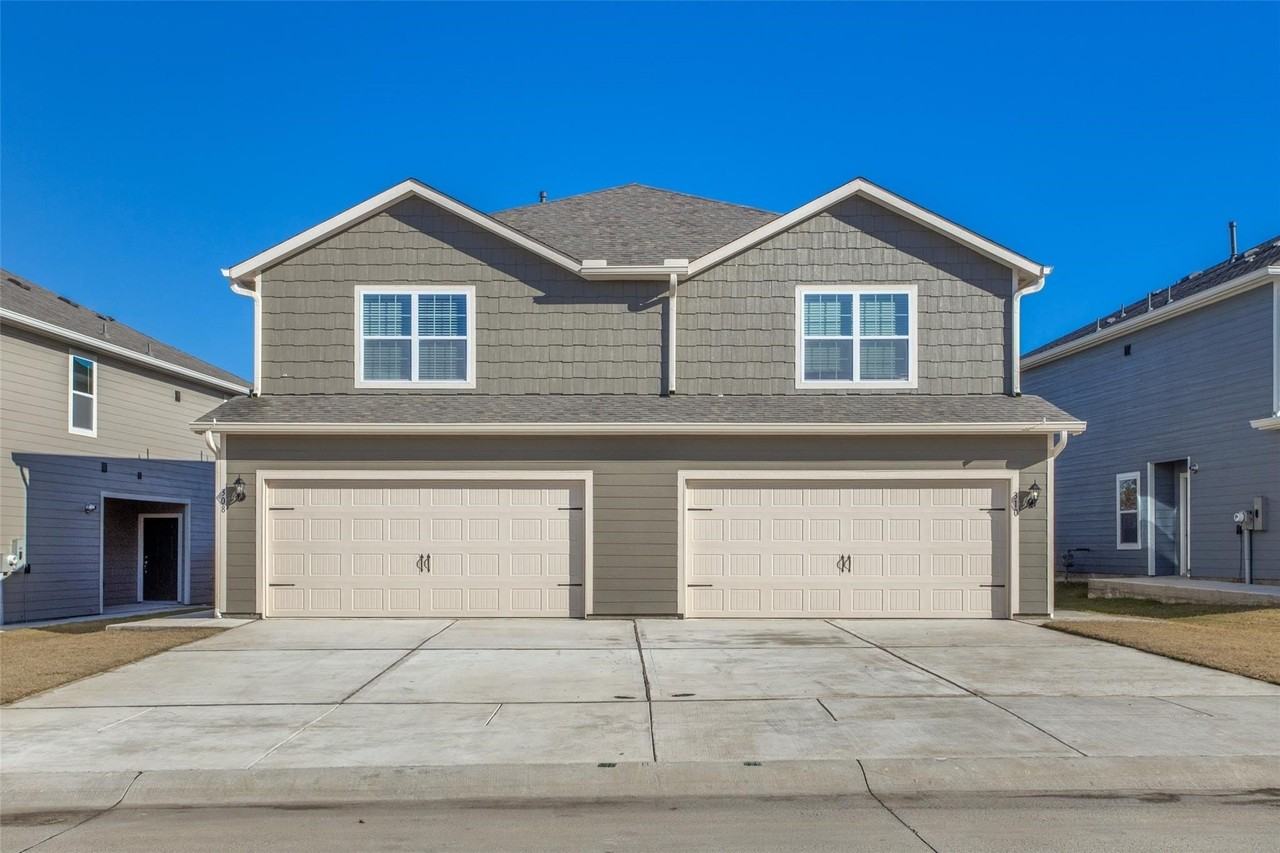 308 Stone Ct - Photo 2 of 25