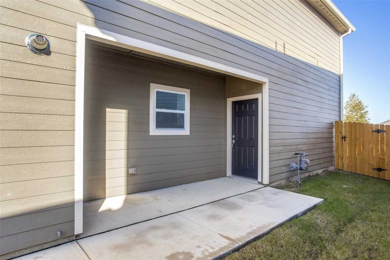 308 Stone Ct - Photo 3 of 25
