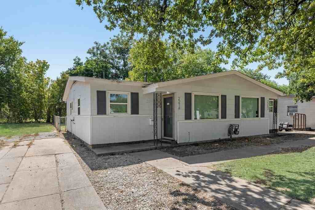 2212 David Dr #2214 - Photo 3 of 20
