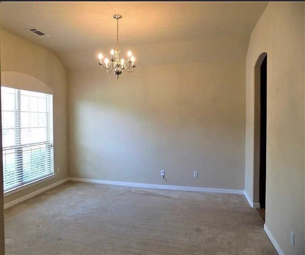 10320 Cochron Dr - Photo 2 of 13
