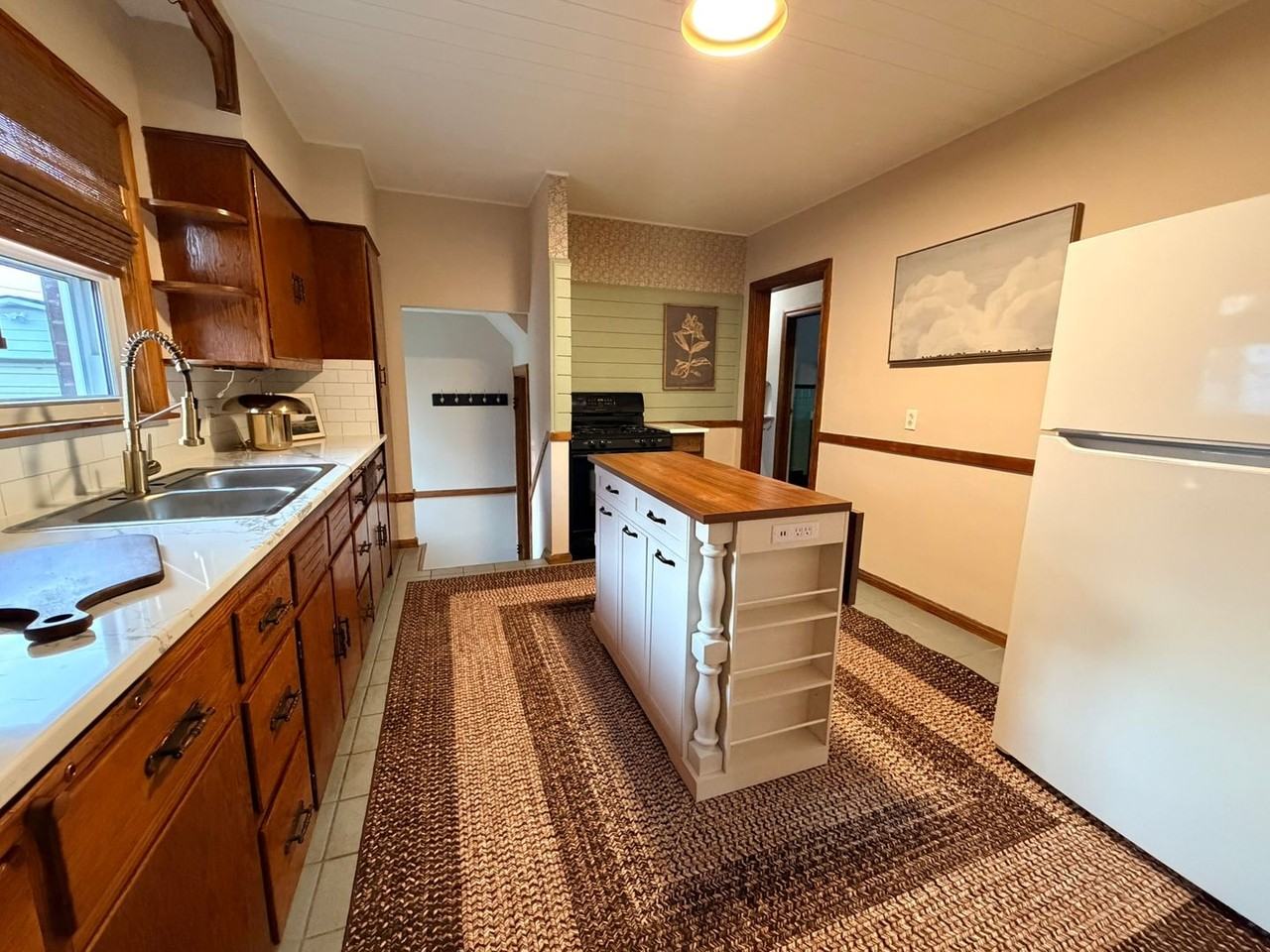 1620 Olive St - Photo 3 of 17