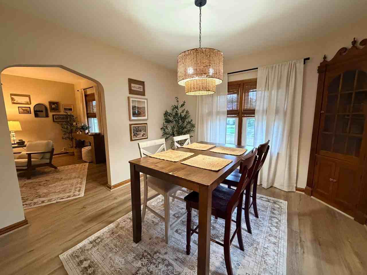 1620 Olive St - Photo 4 of 17