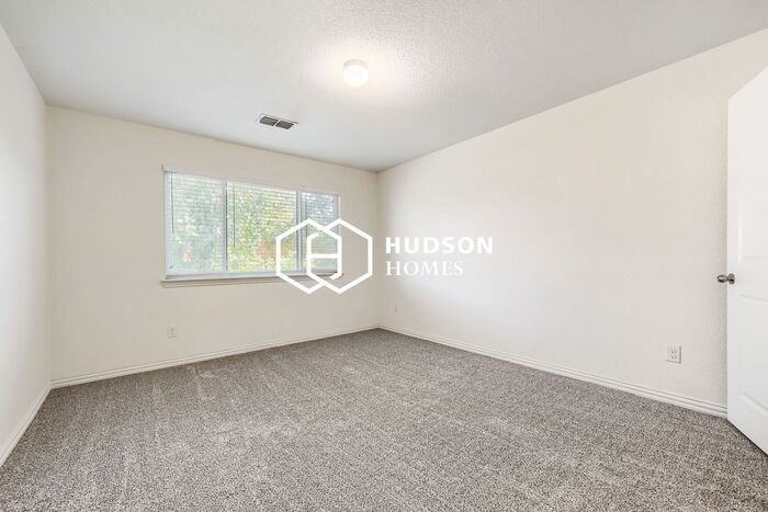 5320 Fernander Dr - Photo 7 of 14