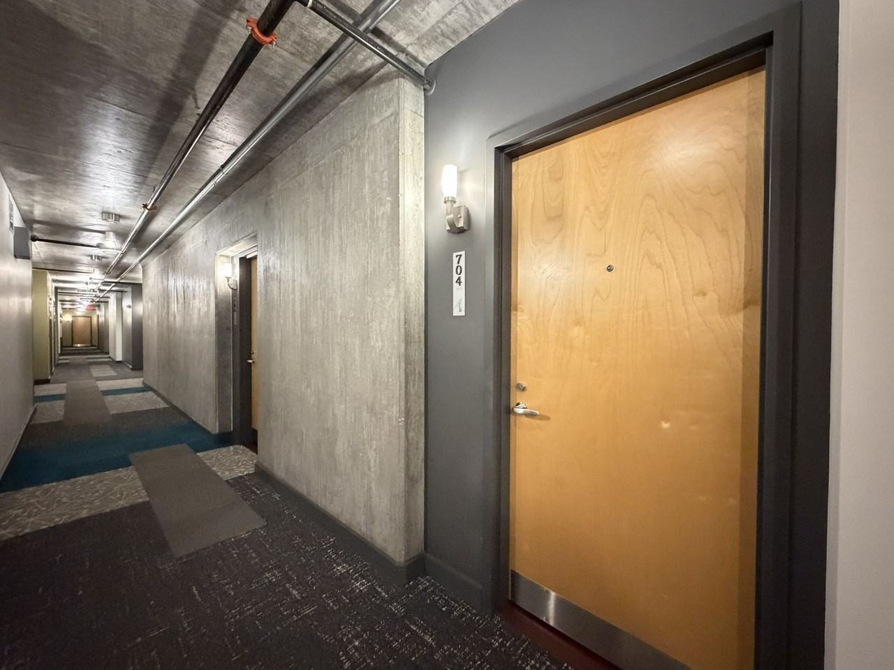 1926 W Burnside St #704 - Photo 6 of 25