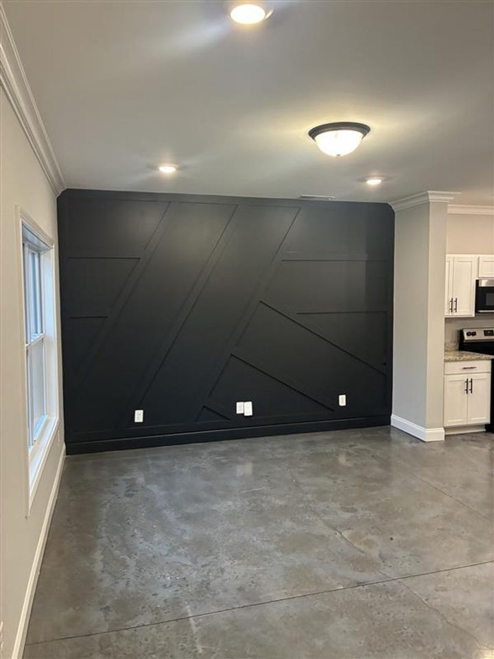 1377 Crossland Ave - Photo 4 of 22