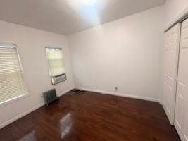 featured image of 463 E 54th St