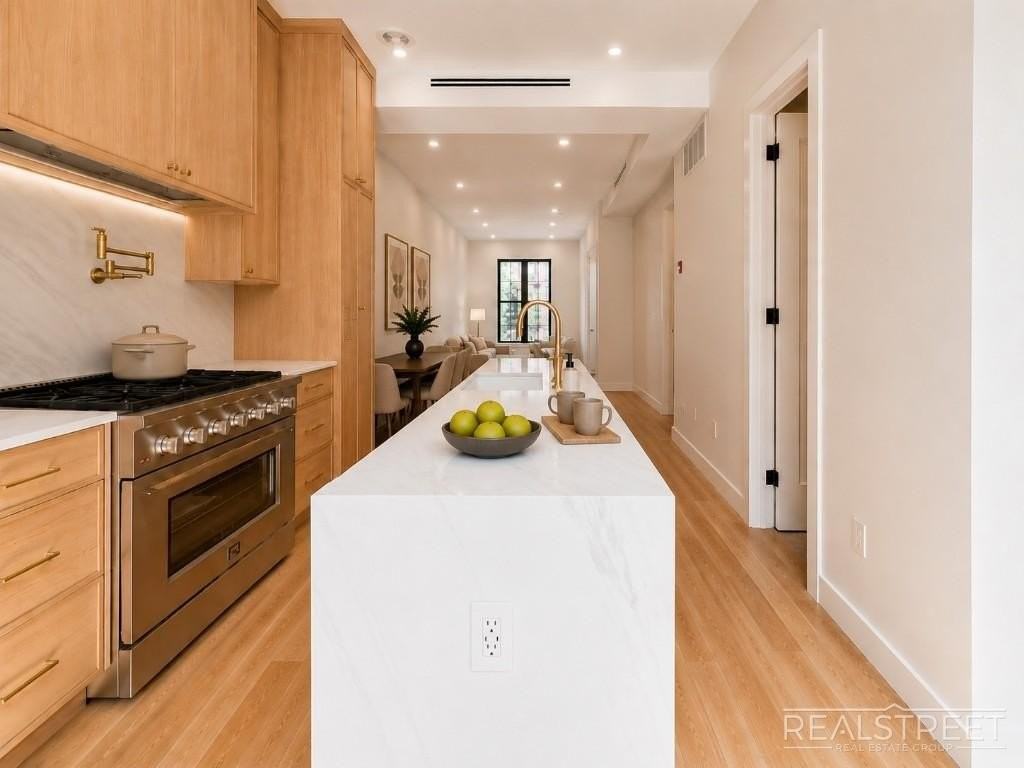 14 Spencer Pl #1 - Photo 4 of 19