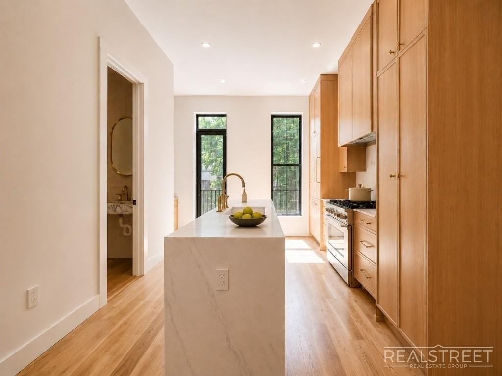 14 Spencer Pl #1 - Photo 5 of 19