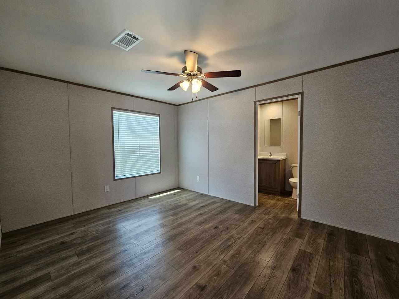 601 Suwanee Dr #2154 - Photo 6 of 12