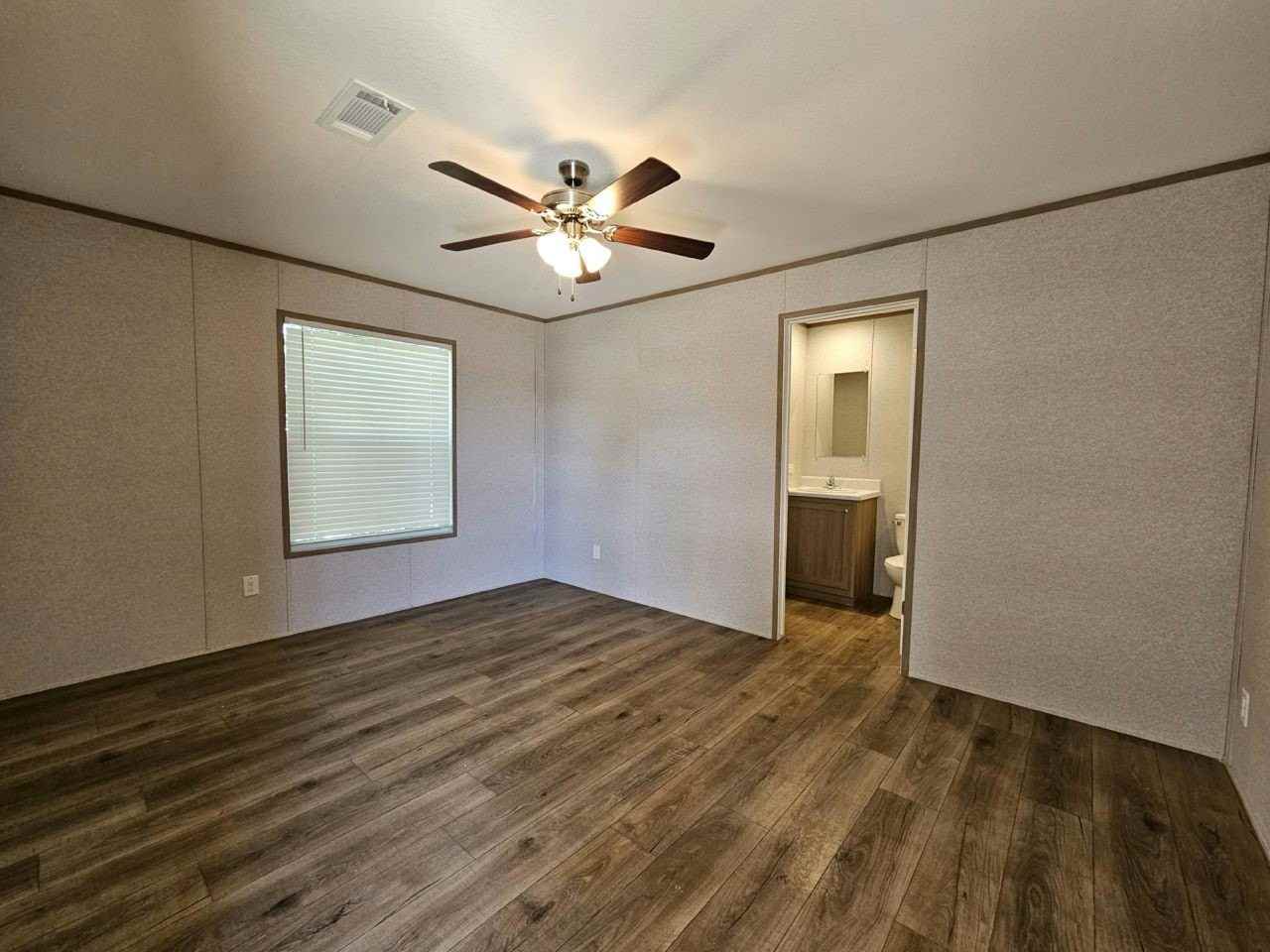 491 Suwanee Dr #2019 - Photo 6 of 13