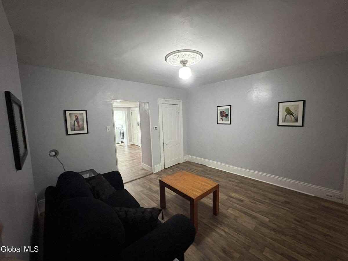 334 4th St #2 - Photo 4 of 14