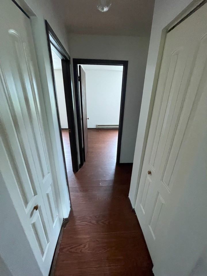 529 9th St - Photo 4 of 6