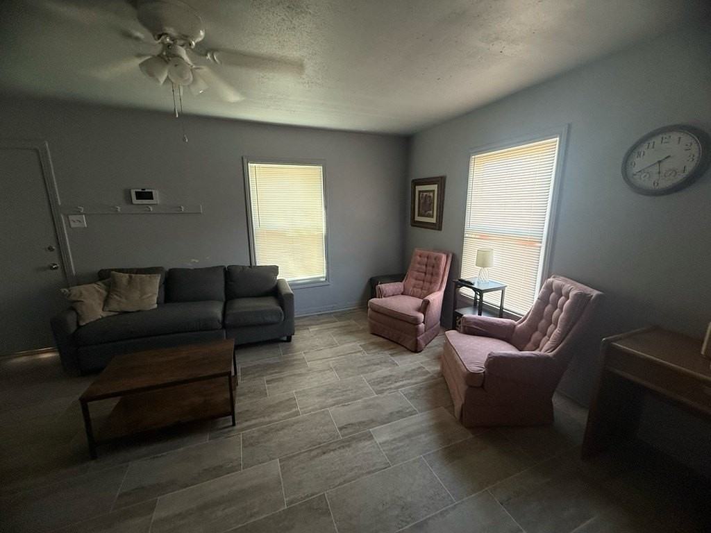 2744 Center Ave - Photo 3 of 8