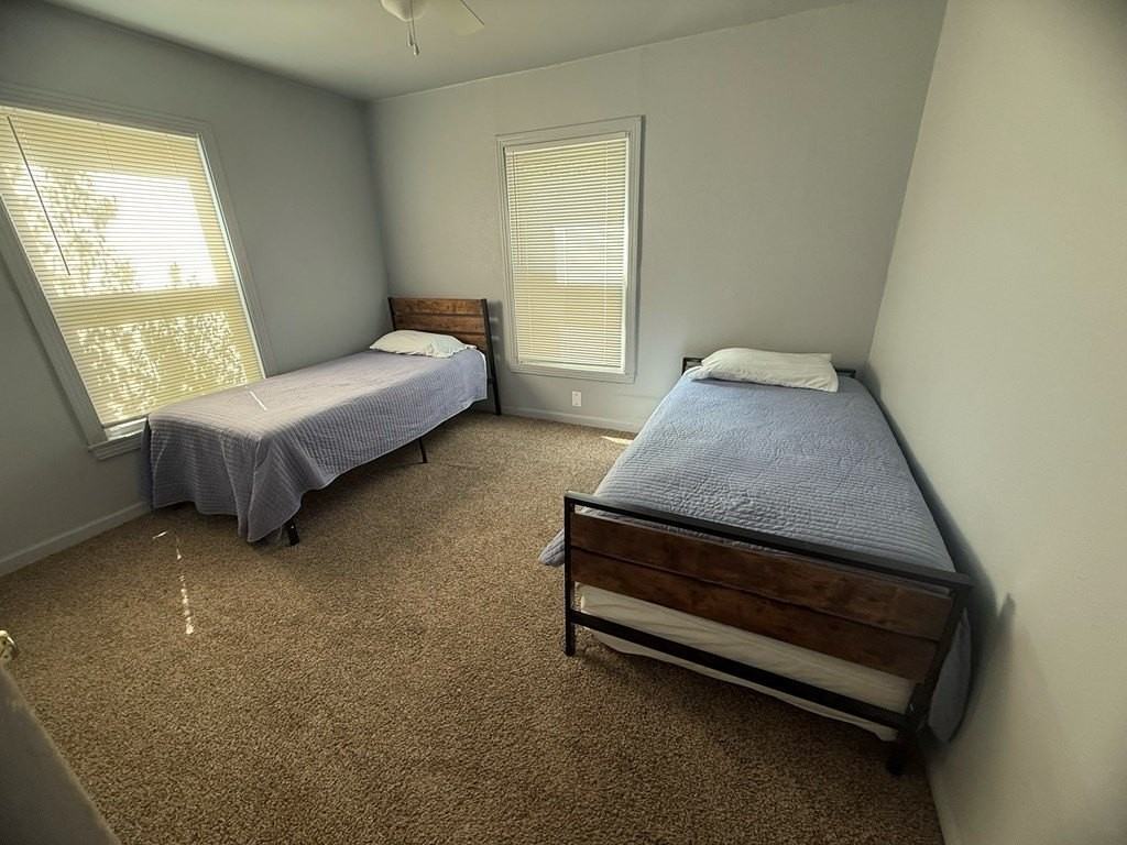 2744 Center Ave - Photo 7 of 8