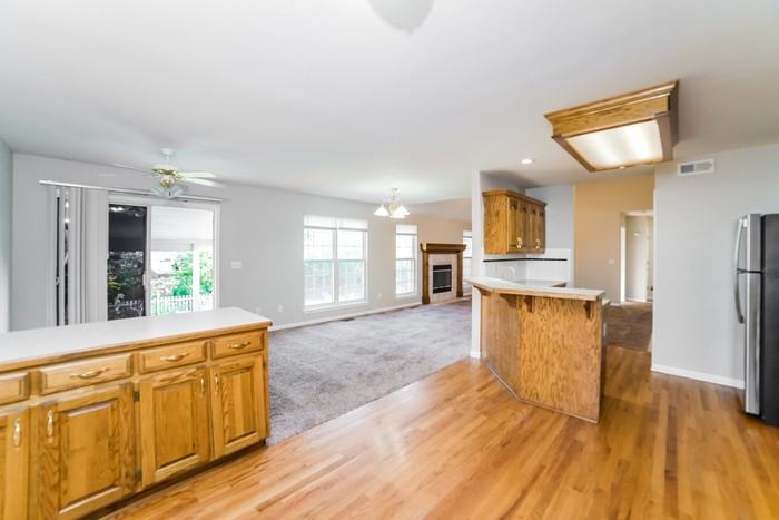 117 E Foxwood Dr - Photo 6 of 10