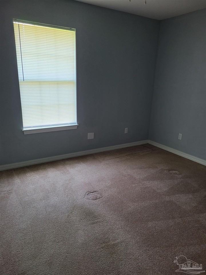 1421 N 61st Ave #501 - Photo 7 of 7
