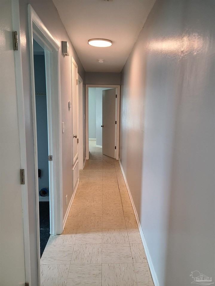 907 N N St - Photo 4 of 9