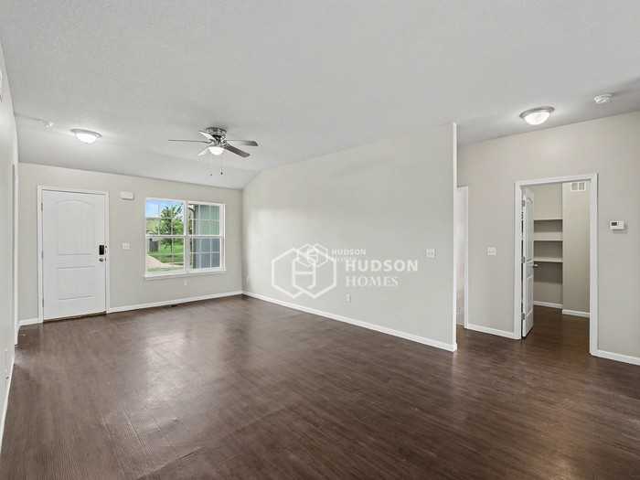 745 S Magnolia St - Photo 6 of 28