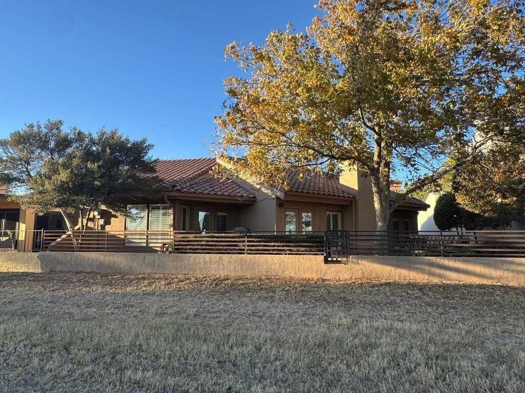 5009 Green Tree Blvd - Photo 3 of 15