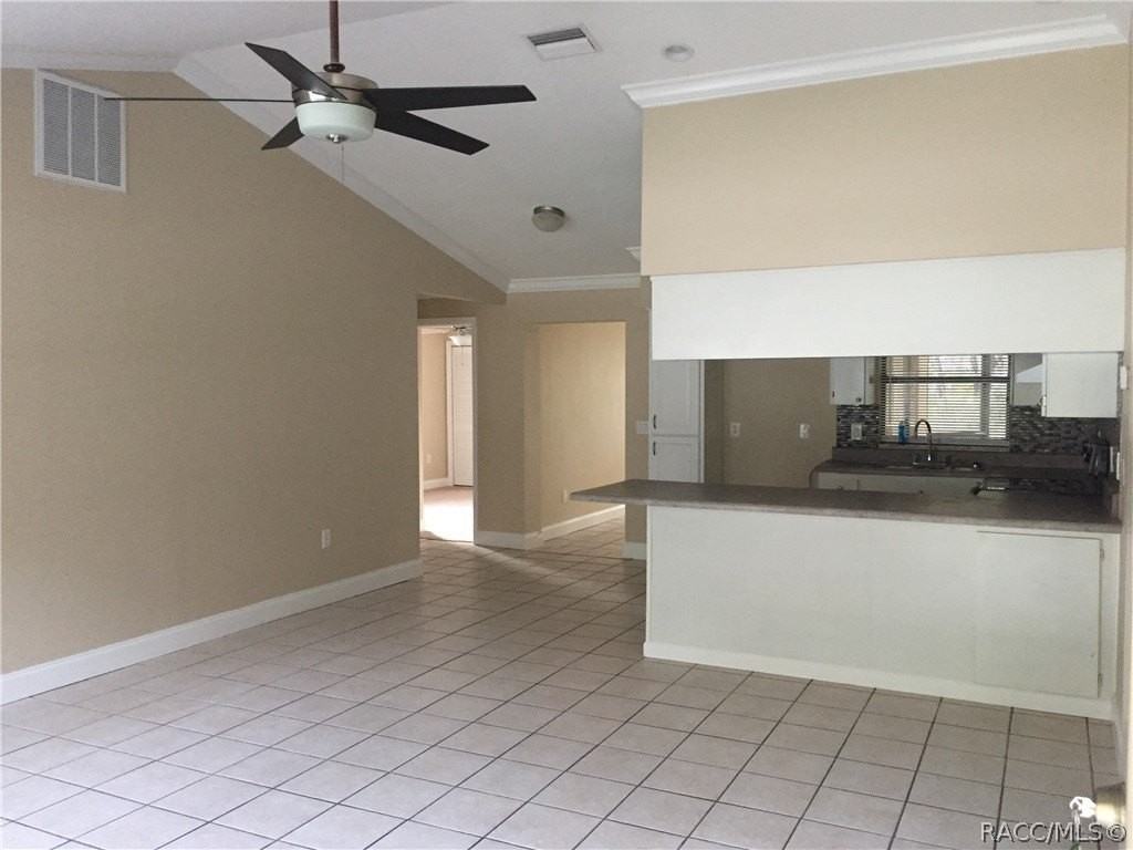 740 N Charles Ave - Photo 3 of 14