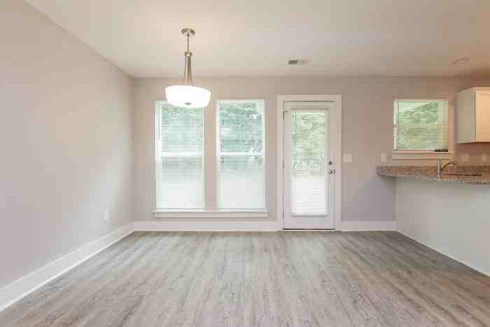 1156 Biering Rd - Photo 7 of 13