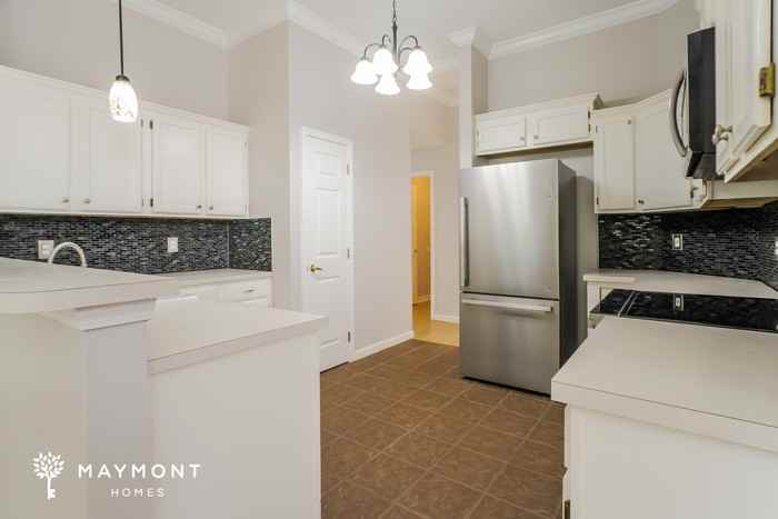 101 Nottingham Dr E - Photo 7 of 14