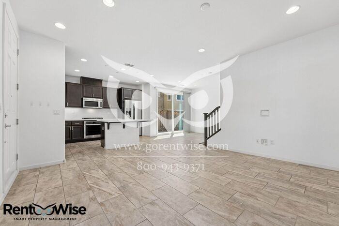 1548 Glenn St - Photo 5 of 50