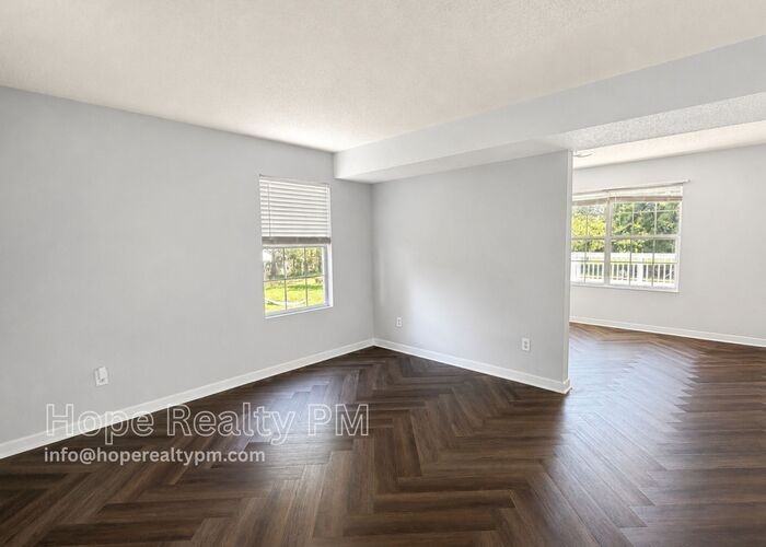 3511 Silver Oak Ct - Photo 2 of 20