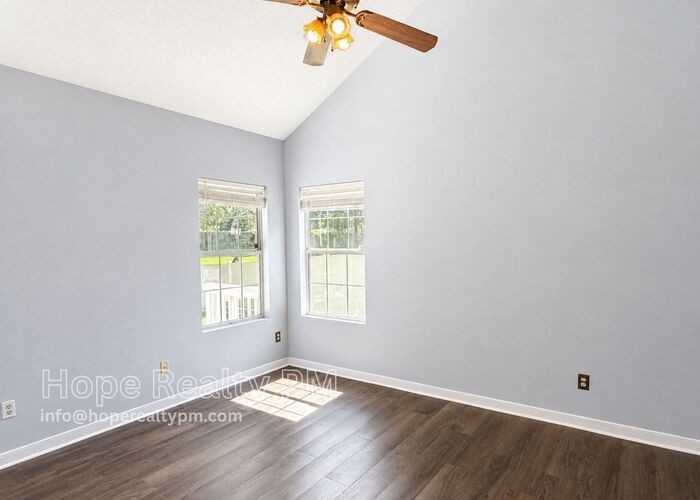 3511 Silver Oak Ct - Photo 6 of 20