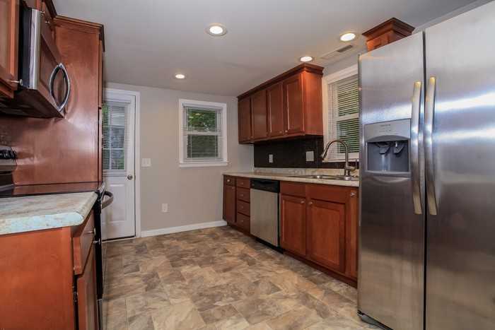 4432 Gene Ln - Photo 6 of 12