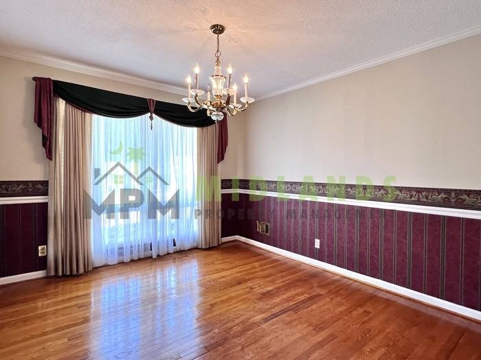 2905 Prestwick Cir - Photo 7 of 39