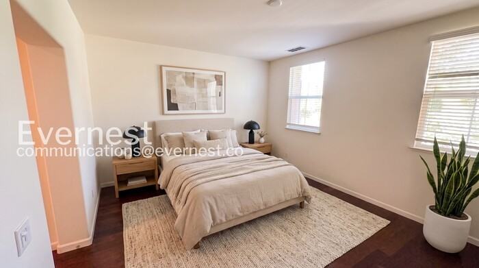 602 Cedarville Ln - Photo 4 of 26