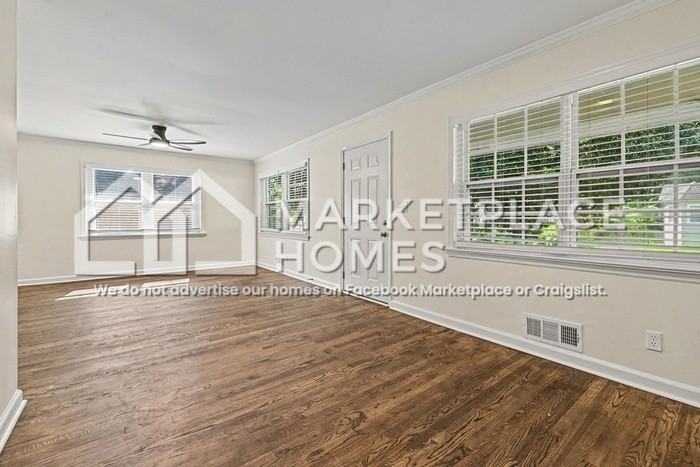 1433 Sharon St Nw - Photo 5 of 26