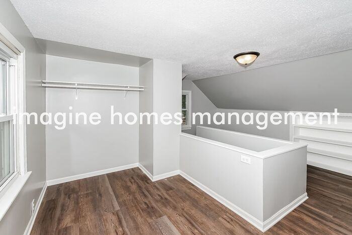 420 E 1st St - Photo 7 of 17