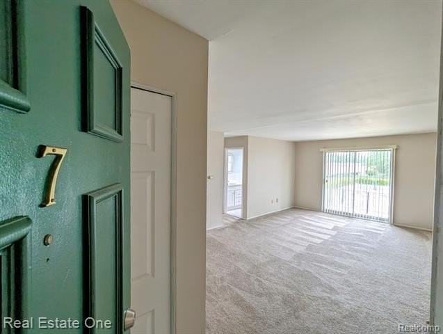 1942 Axtell Dr #7 - Photo 3 of 17