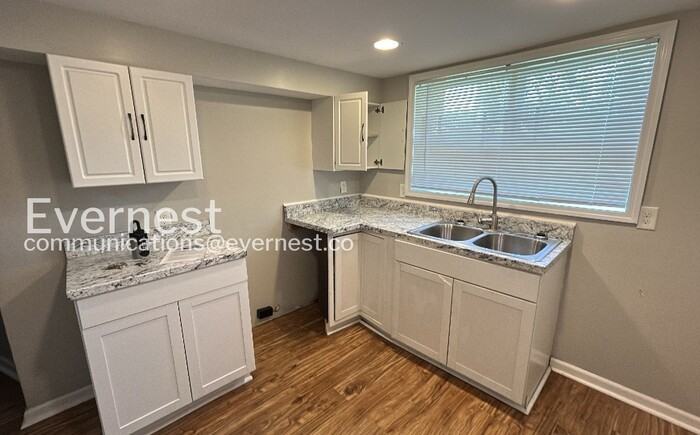 8102 4th Ave S #B - Photo 3 of 13