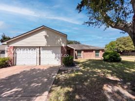11215 Loyola Dr - Photo 1 of 1