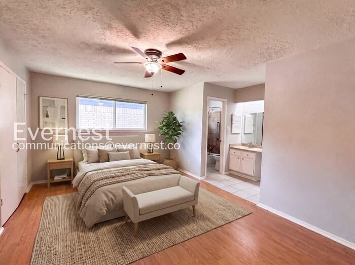 11215 Loyola Dr - Photo 5 of 27
