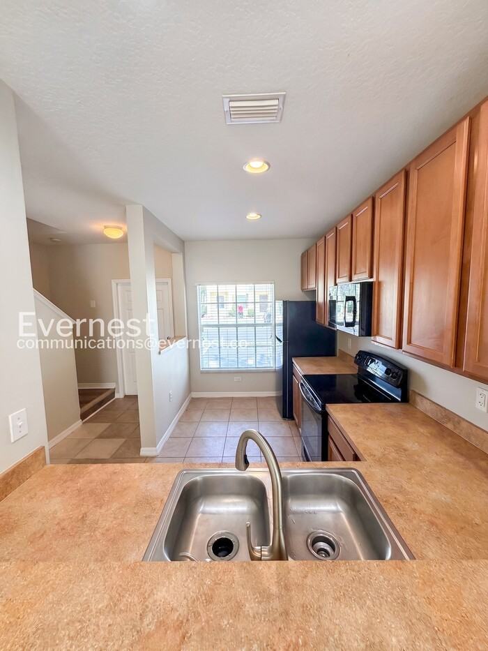8535 Gablebend Way - Photo 5 of 25